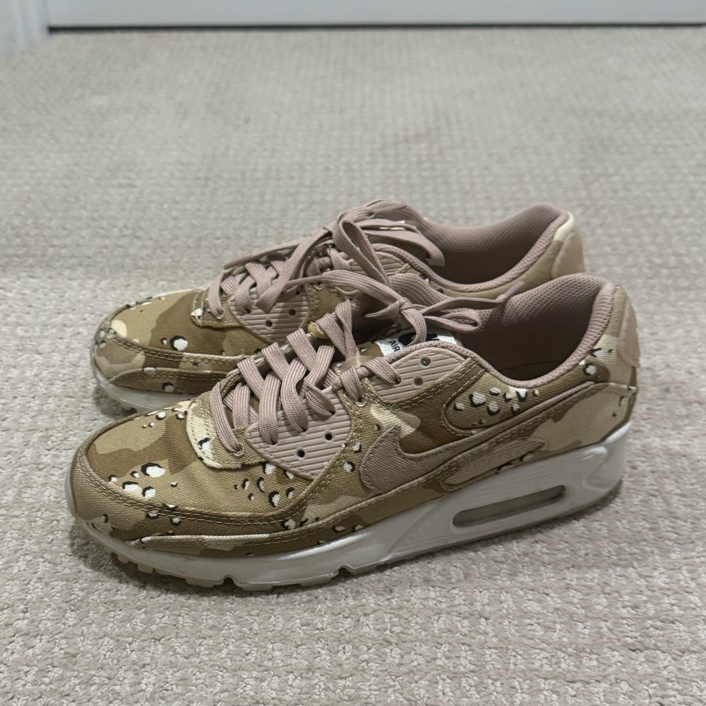 Nike Air Max 90 Women’s